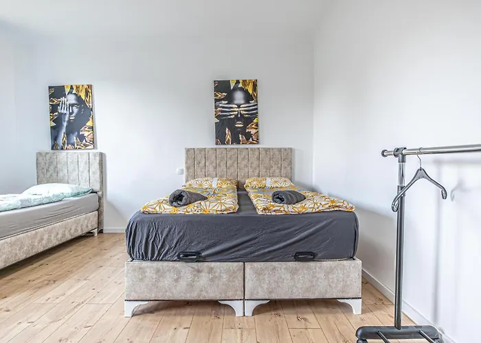 Budget Friendly Private With Garden Apartment