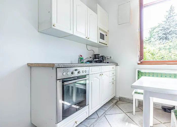 Budget Friendly Private With Garden Apartment Vienna