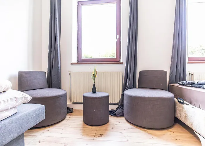 Budget Friendly Private With Garden