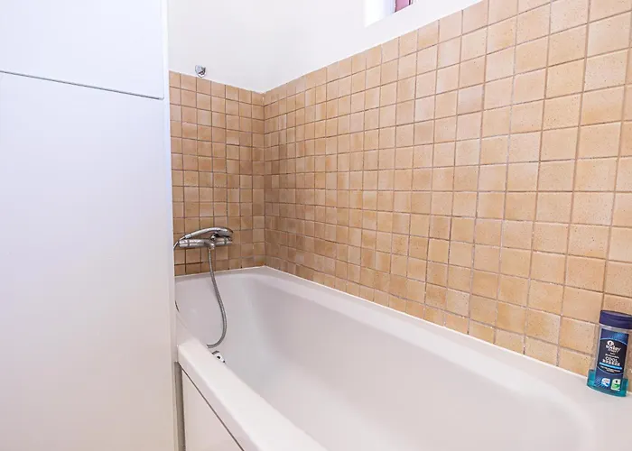Apartment Budget Friendly Private With Garden