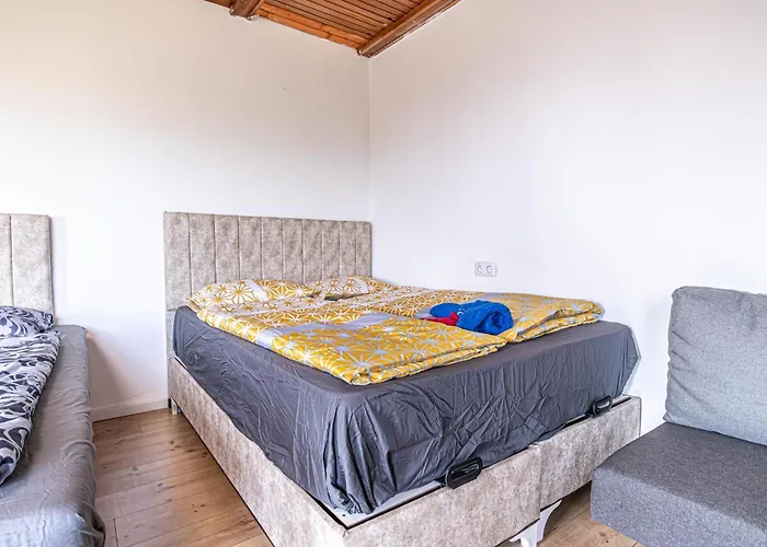 Apartment Budget Friendly Private With Garden